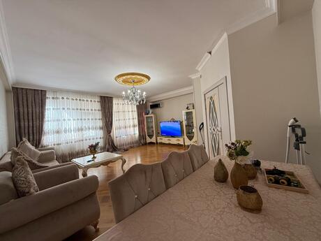4 otaqlı yeni tikili - İnşaatçılar m. - 135 m²