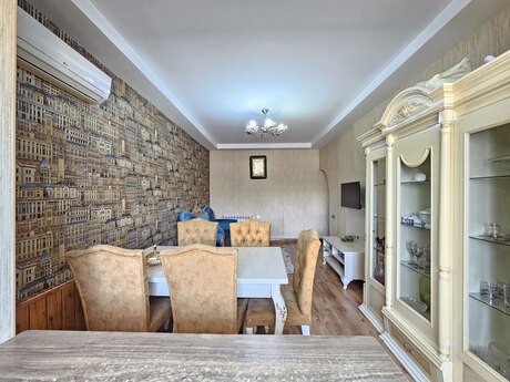 3 otaqlı köhnə tikili - Nəriman Nərimanov m. - 70 m²