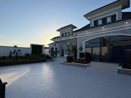 5 otaqlı həyət evi/bağ evi - Mərdəkan q. - 265 m²