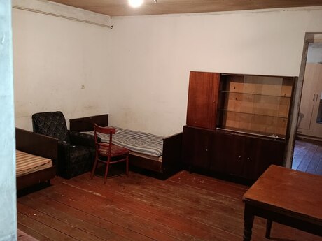 2 otaqlı köhnə tikili - Hövsan q. - 40 m²