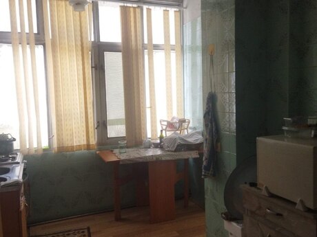 2 otaqlı köhnə tikili - Nizami m. - 45 m²
