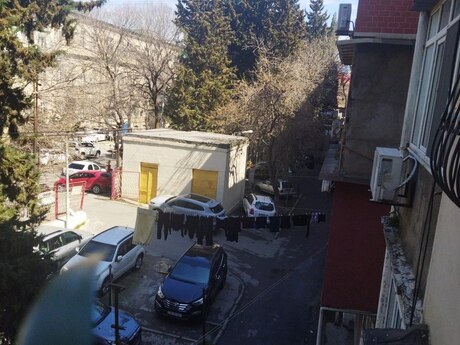 2 otaqlı köhnə tikili - Nizami m. - 45 m²