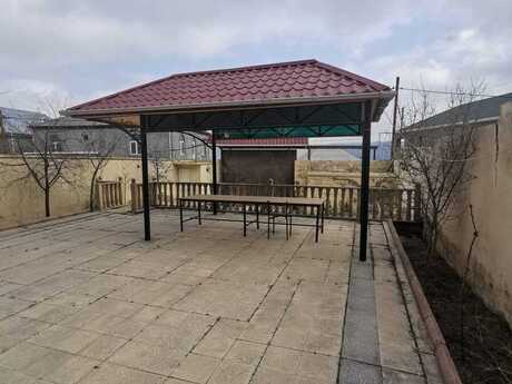 4 otaqlı həyət evi/bağ evi - Xocəsən q. - 300 m²
