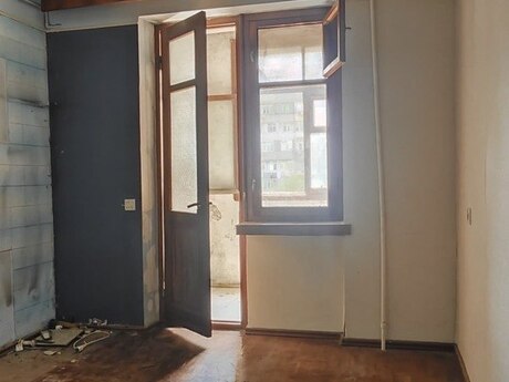 3 otaqlı köhnə tikili - Gənclik m. - 85 m²