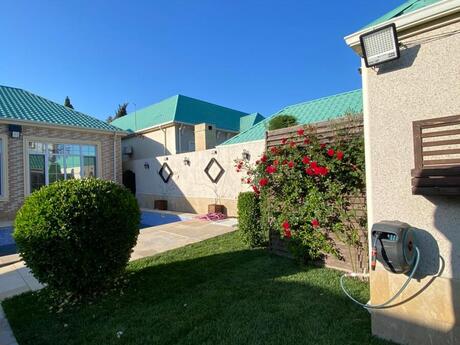 4 otaqlı həyət evi/bağ evi - Mərdəkan q. - 165 m²