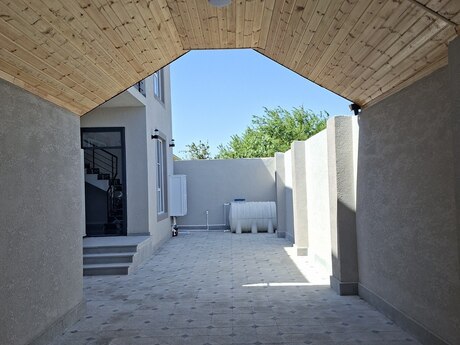 4 otaqlı həyət evi/bağ evi - Binə q. - 150 m²