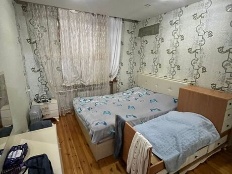 3 otaqlı köhnə tikili - Xalqlar Dostluğu m. - 75 m²