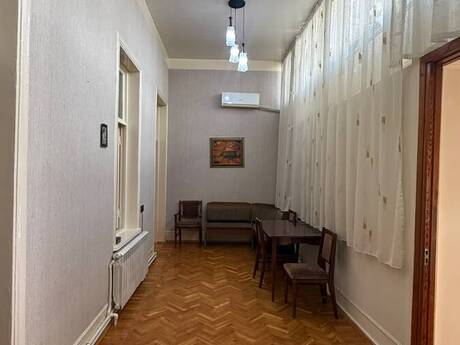 3 otaqlı köhnə tikili - Sahil m. - 80 m²