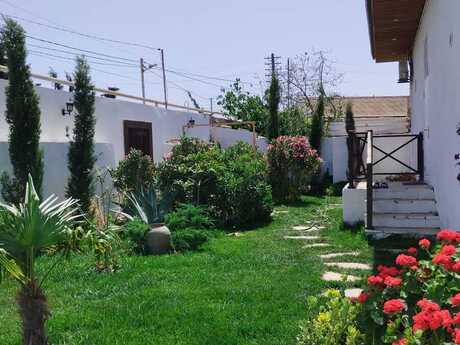 5 otaqlı həyət evi/bağ evi - Buzovna q. - 200 m²