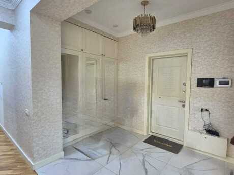 3 otaqlı yeni tikili - İnşaatçılar m. - 144 m²