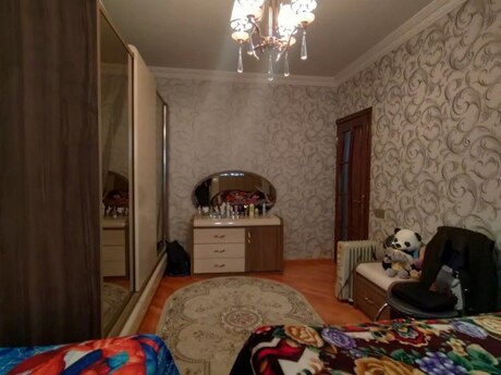 3 otaqlı köhnə tikili - Əhmədli m. - 90 m²