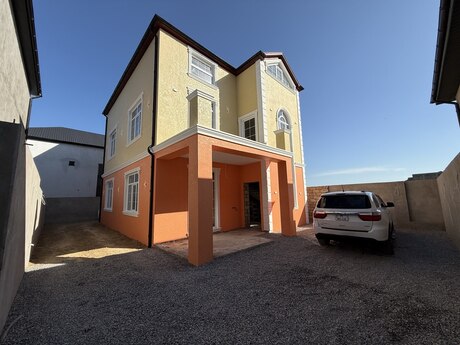 5 otaqlı həyət evi/bağ evi - Badamdar q. - 300 m²
