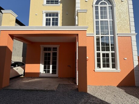 5 otaqlı həyət evi/bağ evi - Badamdar q. - 300 m²