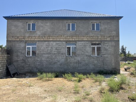 4 otaqlı həyət evi/bağ evi - Maştağa q. - 244 m²