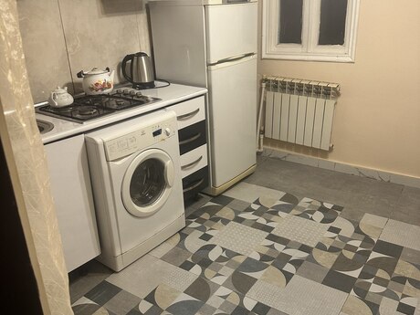 1 otaqlı həyət evi/bağ evi - Binəqədi q. - 20 m²