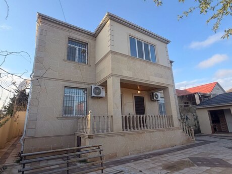 10 otaqlı həyət evi/bağ evi - Zığ q. - 206 m²
