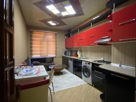 3 otaqlı yeni tikili - Bakıxanov q. - 94 m²