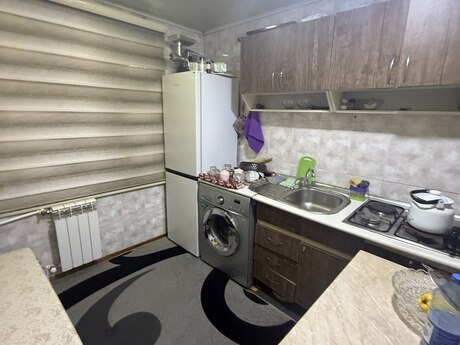 2 otaqlı köhnə tikili - Xalqlar Dostluğu m. - 50 m²
