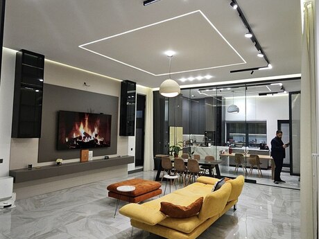 6 otaqlı həyət evi/bağ evi - Sea Breeze q. - 300 m²