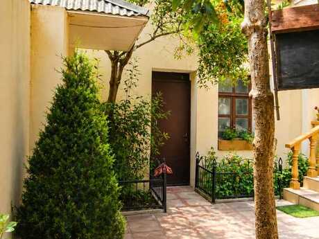 7 otaqlı həyət evi/bağ evi - Bakıxanov q. - 310 m²