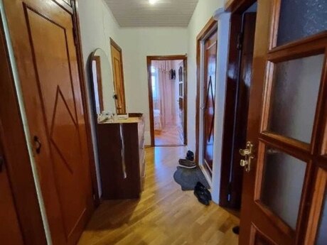 2 otaqlı köhnə tikili - Azadlıq Prospekti m. - 65 m²