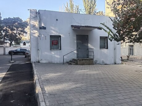 Obyekt - Elmlər Akademiyası m. - 50 m²