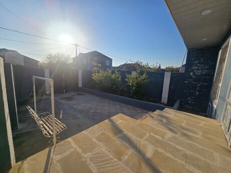 4 otaqlı həyət evi/bağ evi - Binə q. - 120 m²