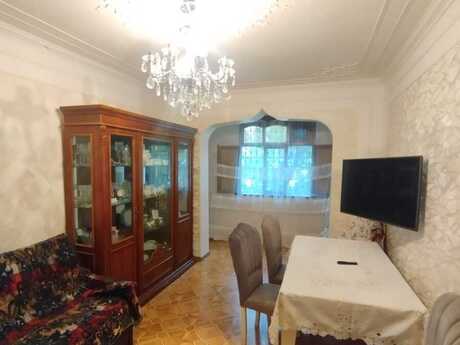 4 otaqlı köhnə tikili - Xalqlar Dostluğu m. - 100 m²