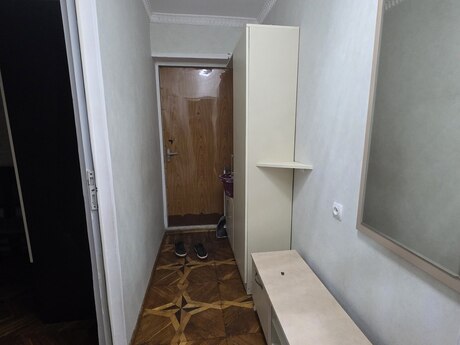 2 otaqlı köhnə tikili - Elmlər Akademiyası m. - 50 m²