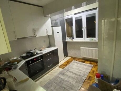 3 otaqlı köhnə tikili - Memar Əcəmi m. - 85 m²