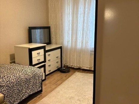 3 otaqlı köhnə tikili - Memar Əcəmi m. - 80 m²