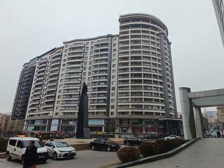 3 otaqlı yeni tikili - Nizami m. - 125 m²