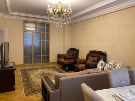 3 otaqlı yeni tikili - Nizami m. - 125 m²
