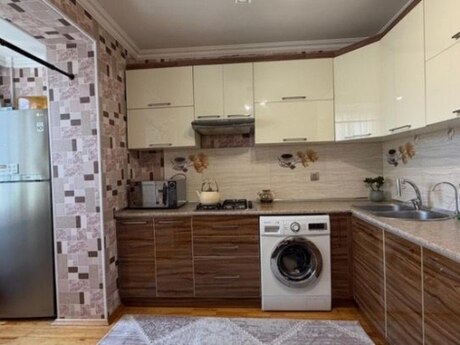 3 otaqlı köhnə tikili - Memar Əcəmi m. - 85 m²
