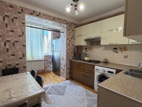 3 otaqlı köhnə tikili - Memar Əcəmi m. - 85 m²