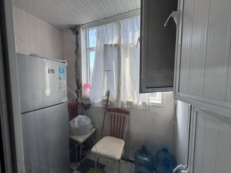 3 otaqlı köhnə tikili - Neftçilər m. - 75 m²