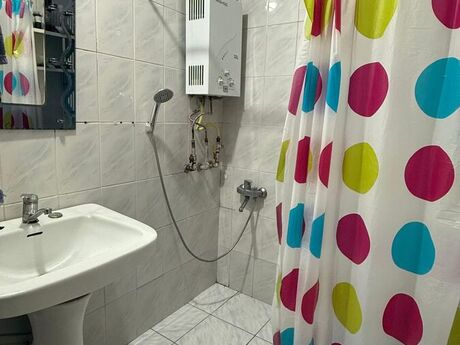 3 otaqlı köhnə tikili - Memar Əcəmi m. - 60 m²