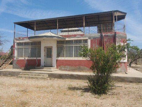 6 otaqlı həyət evi/bağ evi - Türkan q. - 164 m²