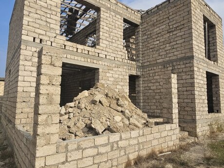 5 otaqlı həyət evi/bağ evi - Şüvəlan q. - 155 m²