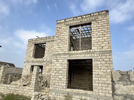 5 otaqlı həyət evi/bağ evi - Şüvəlan q. - 155 m²