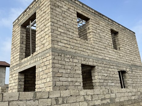 5 otaqlı həyət evi/bağ evi - Şüvəlan q. - 155 m²
