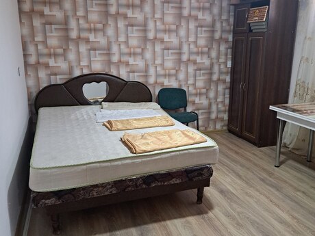3 otaqlı həyət evi/bağ evi - Bayıl q. - 70 m²