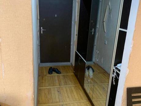 2 otaqlı köhnə tikili - İnşaatçılar m. - 45 m²