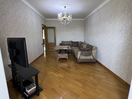 3 otaqlı köhnə tikili - Qara Qarayev m. - 80 m²