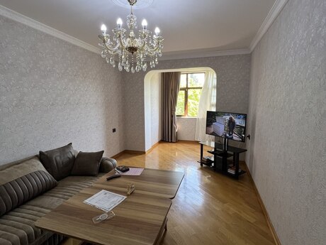 3 otaqlı köhnə tikili - Qara Qarayev m. - 80 m²