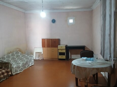 2 otaqlı həyət evi/bağ evi - Nizami m. - 50 m²