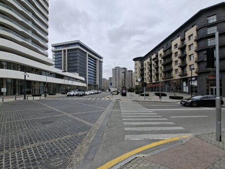 Obyekt - Ağ şəhər q. - 191 m²