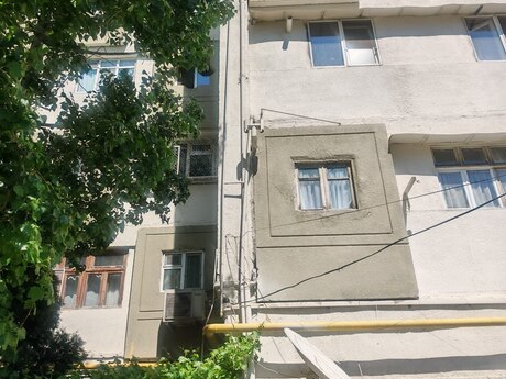 3 otaqlı köhnə tikili - Qara Qarayev m. - 90 m²