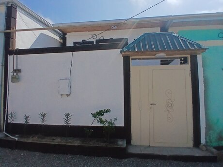 2 otaqlı həyət evi/bağ evi - Binə q. - 55 m²