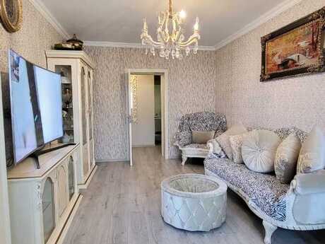 3 otaqlı köhnə tikili - 28 May m. - 90 m²